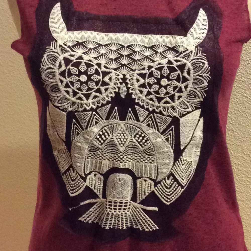 Mary Jane embroidered owl muscle tee